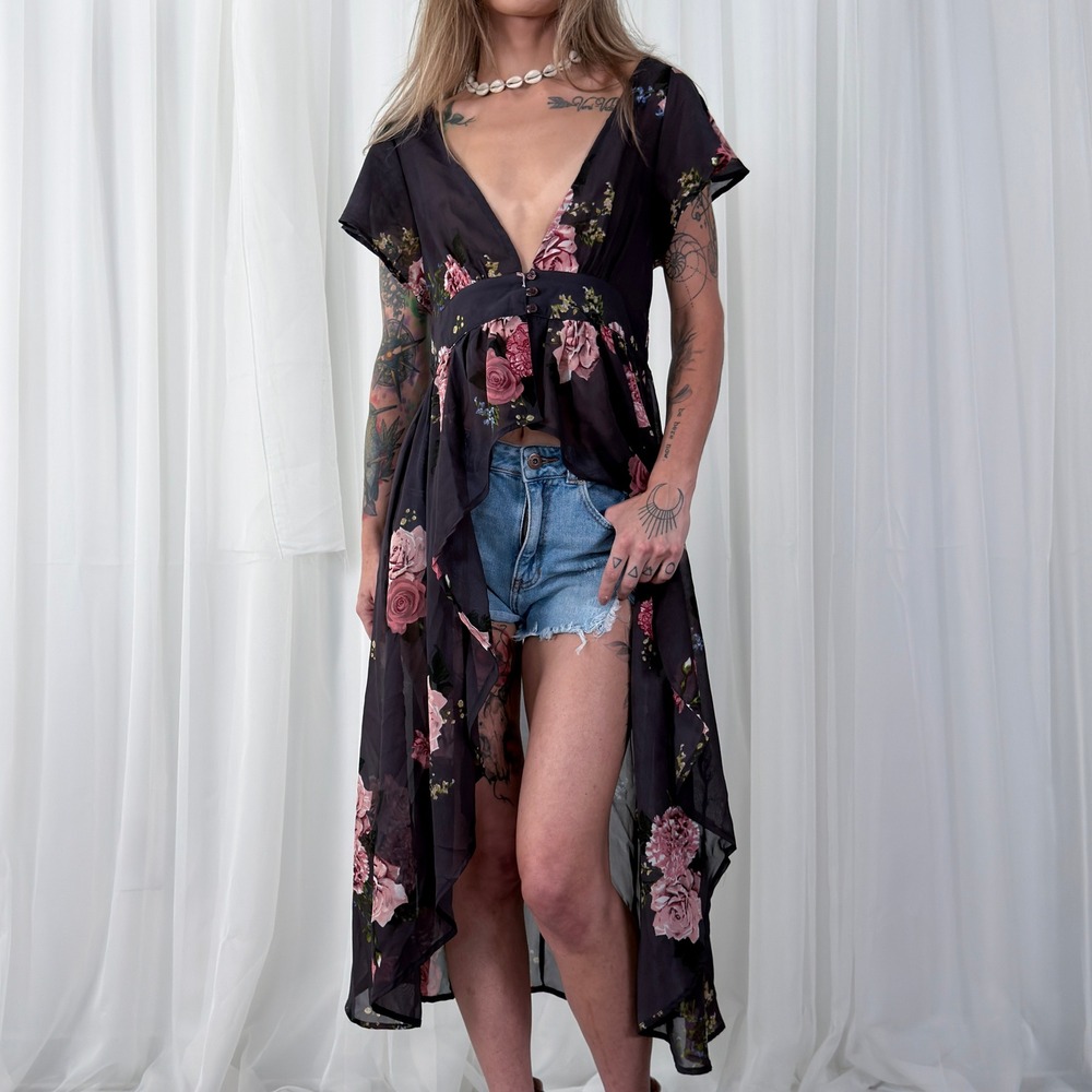 Live 4 Truth Sheer Floral High Low Boho Blouse Size‎ S